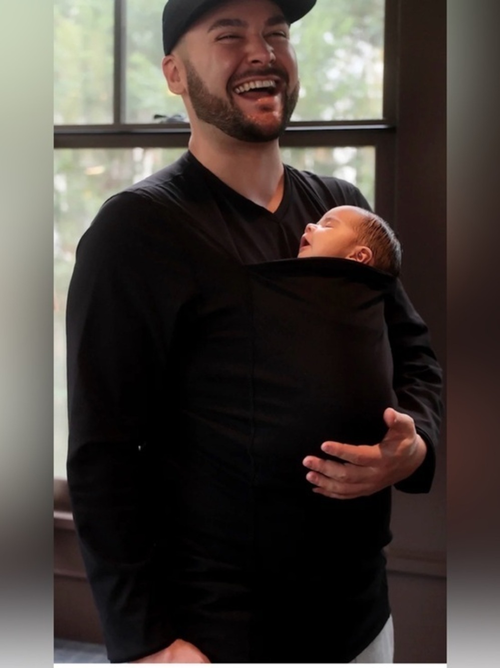 Lalabu men’s  Black Long-Sleeve baby wearing top XL EUC
